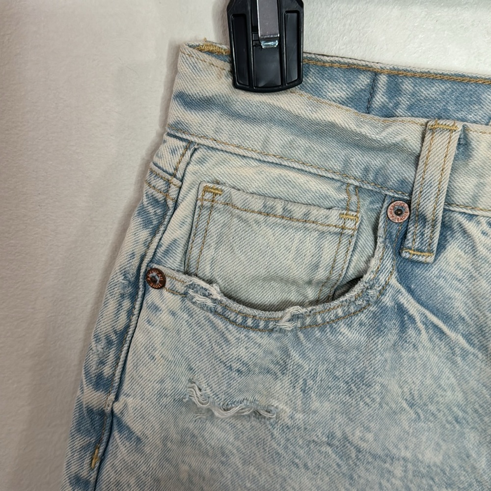 New American Eagle Rainbow embroidery High rise acid wash shorts light blue sz 6 - Picture 5 of 12